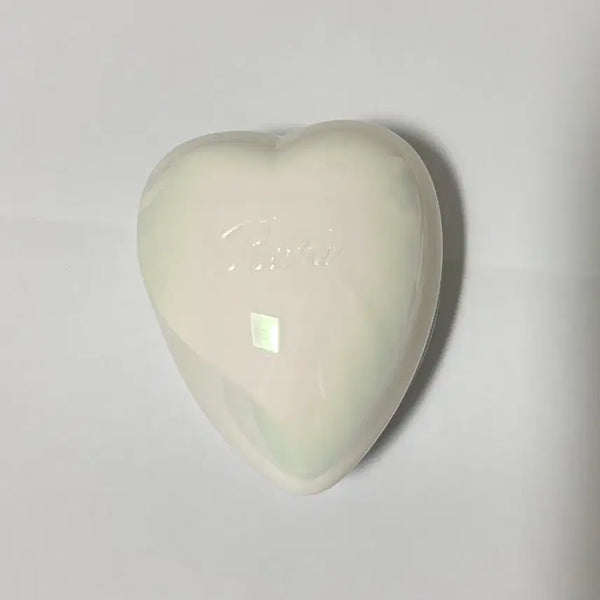 [BUNJANG] RIFA Heart Brush Aurora White / 리파 하트 브러쉬 오로라 화이트