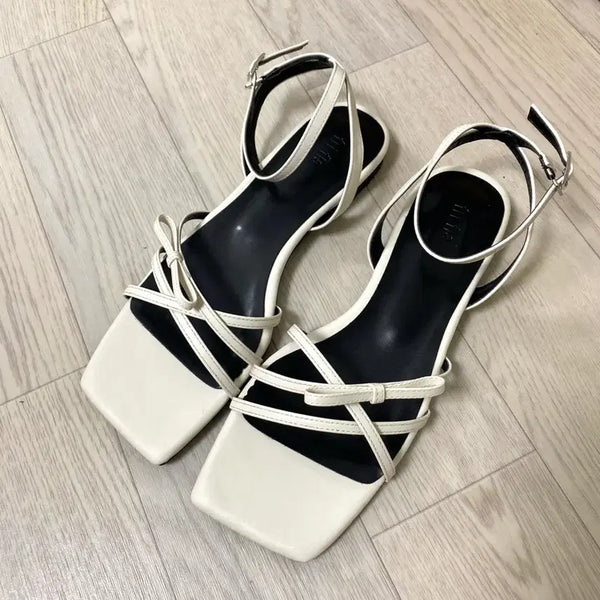 [BUNJANG] Fluffy Ribbon Strap Sandals Ivory / 푹신한 리본 스트랩 샌들 프리플라