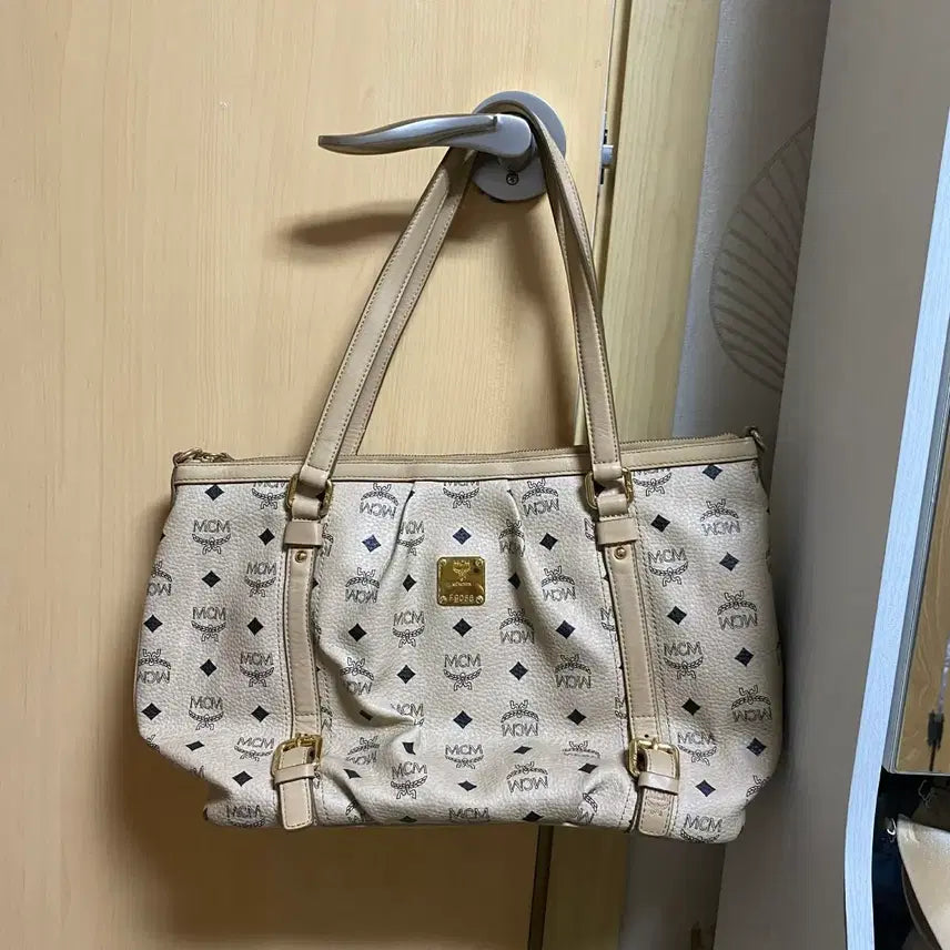 [BUNJANG] MCM Visetos Shopper Shoulder Tote Bag Beige / MCM 비세토스 쇼퍼백 숄더백 토트백 베이지 교신