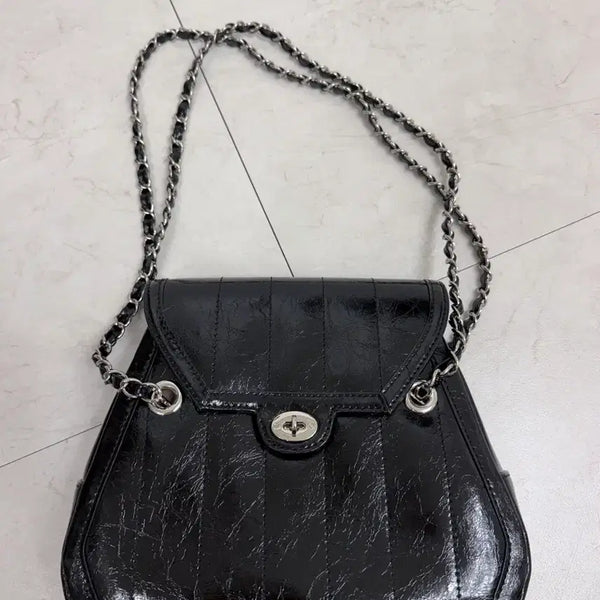 [BUNJANG] Cardinal Red Owlobag Shoulder Bag / 카디널레드 아울로백