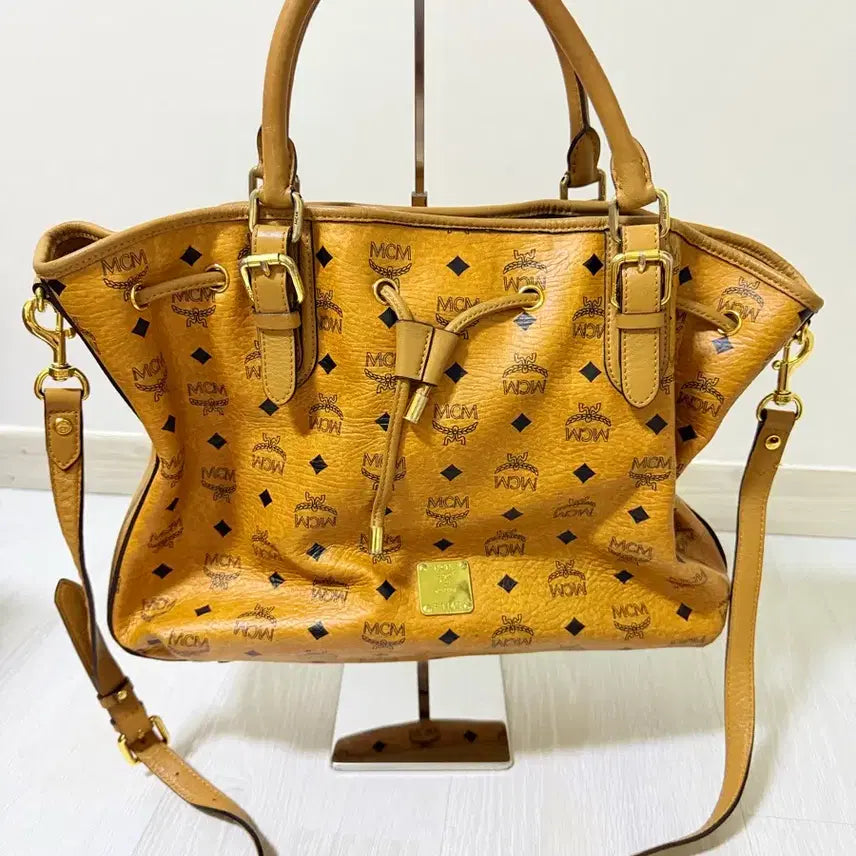 [BUNJANG] MCM Visetos Tote Bag Camel / MCM 비세토스 토트백 카멜 2개