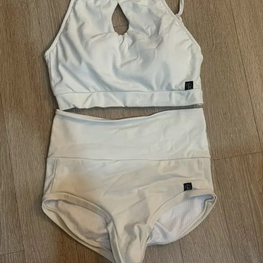[BUNJANG] FourLeavesWear Pory 2 S/S Top and Bottom Set (Ivory) / 포리즈폴웨어 포리2 s/s