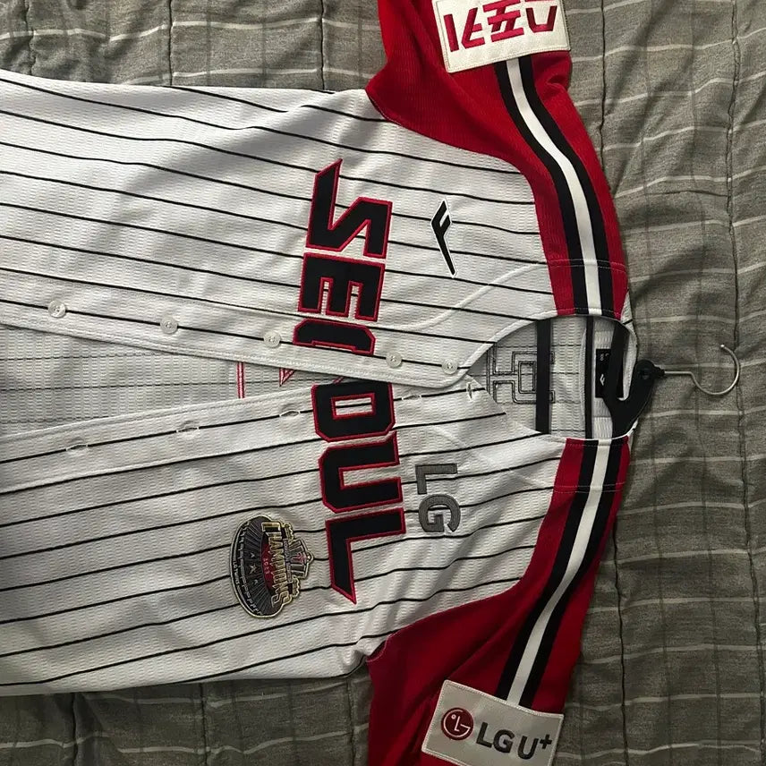 [BUNJANG] LG Twins 2025 Authentic Seoul Uniform Moon Bo-kyung Marking Size 100 / 2025 엘지트윈스 어센틱 서울유니폼 문보경마킹 100사이즈