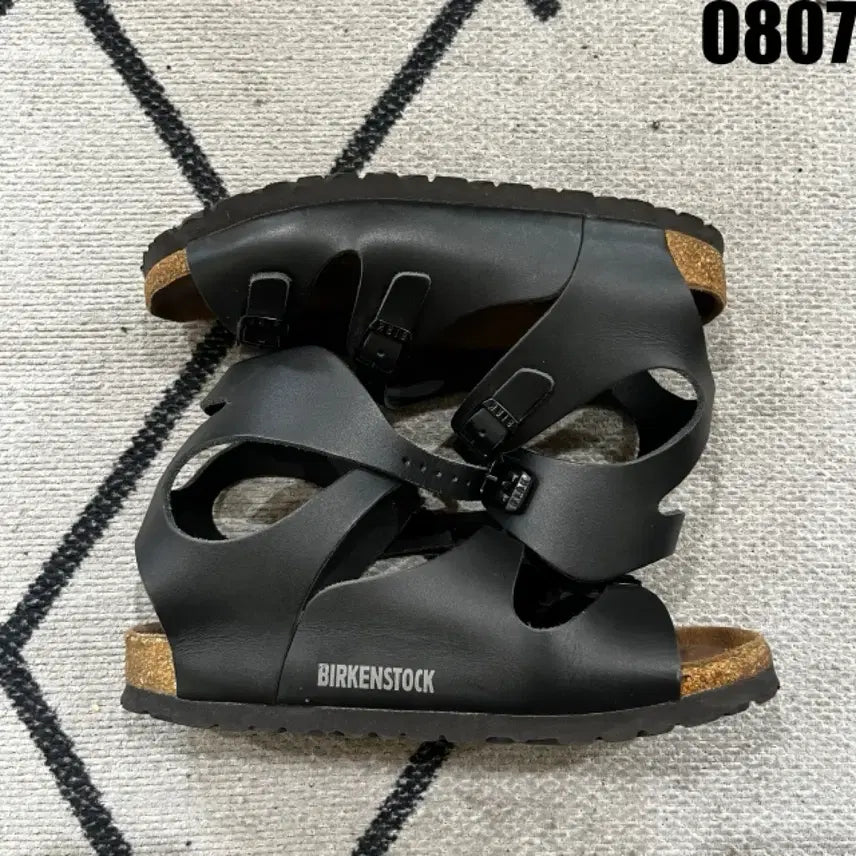 [BUNJANG] Birkenstock Black Sandals (Size 225) / 버켄스탁 블랙 샌들 225
