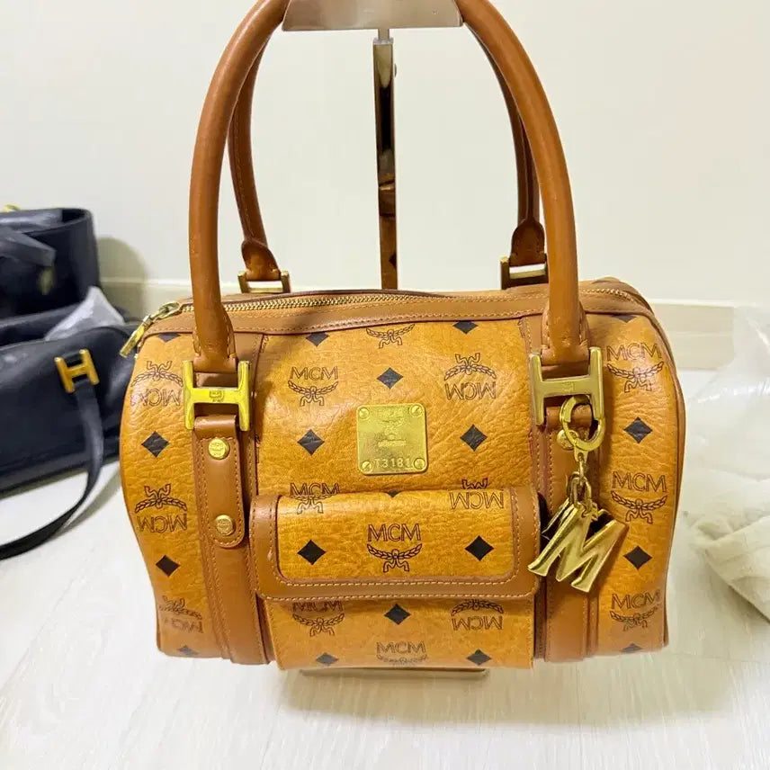 [BUNJANG] MCM Visetos Monogram Tote Bag Brown / MCM 비세토스 토트백 브라운