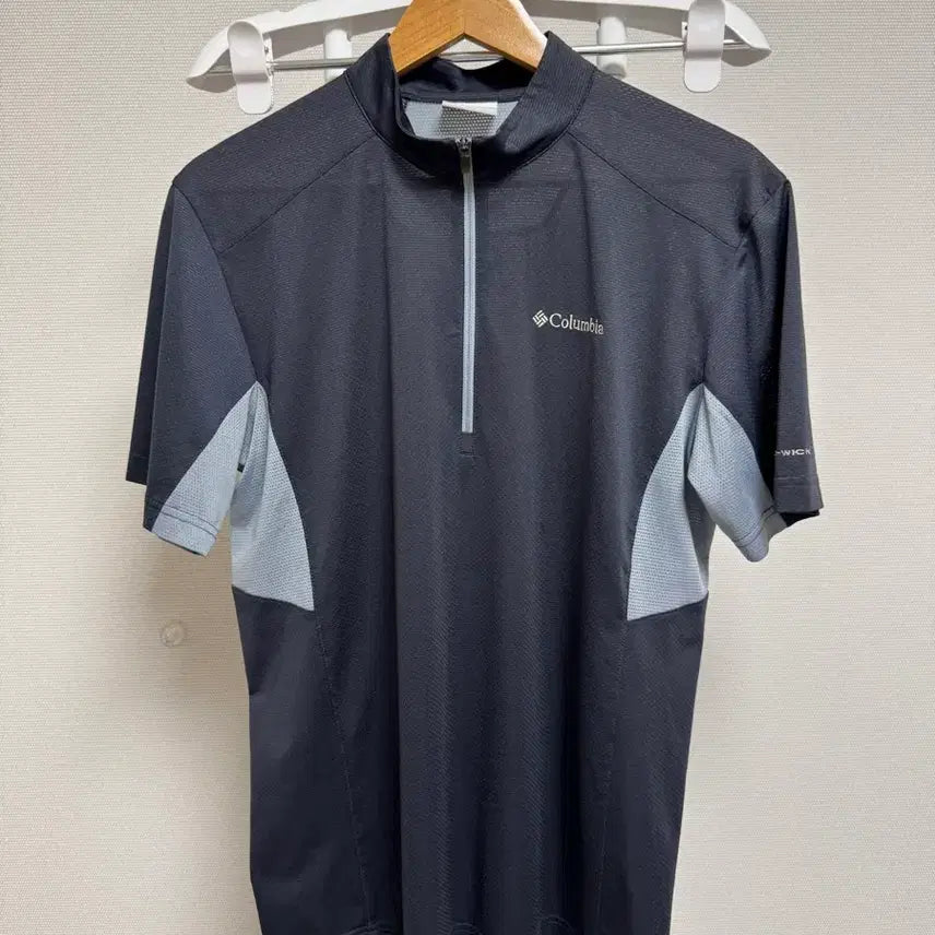 [BUNJANG] Columbia Half-Zip Short-Sleeve T-Shirt - Size L / 컬럼비아 반집업 반팔티셔츠 L사이즈
