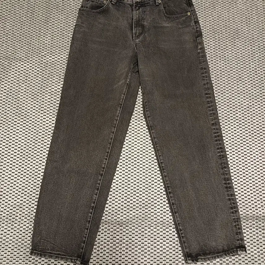 [BUNJANG] MODNINE MOD7 Crop Faded Black Washed Denim Pants (Size 30) / [모드나인] MOD7 Crop 흑청 워싱 데님 팬츠 (30사이즈)