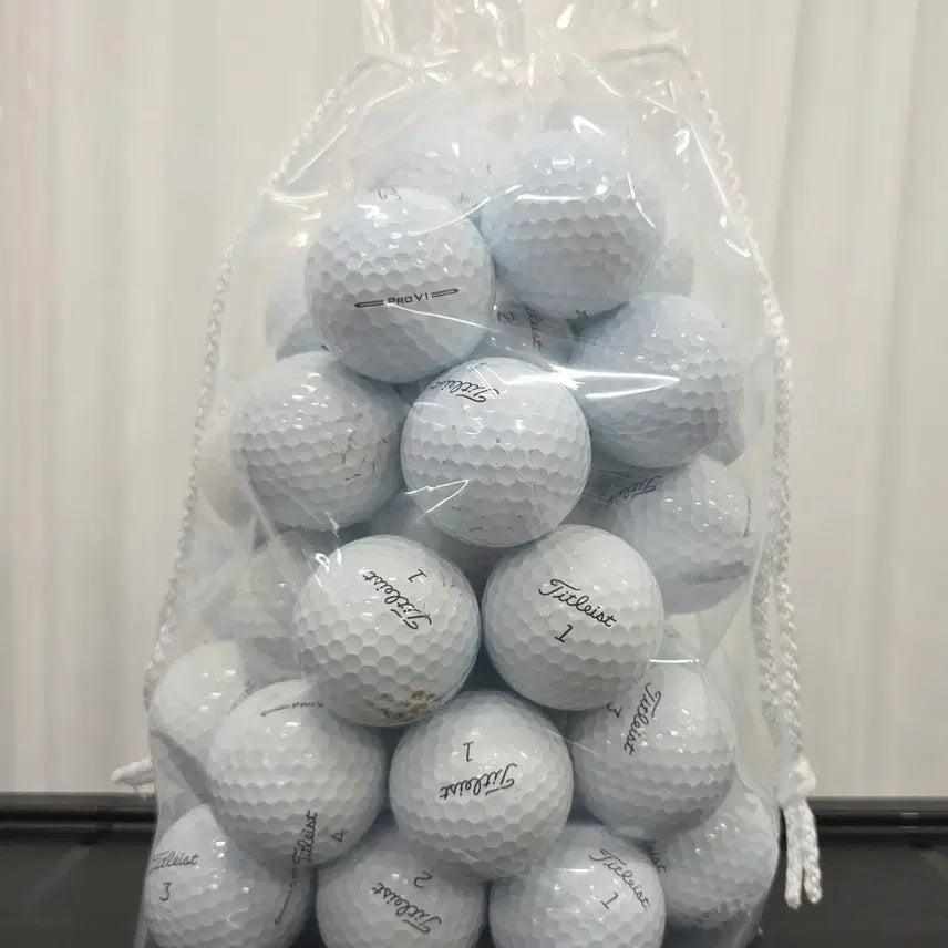 [BUNJANG] Titleist Velocity 3-Piece Used Golf Balls (50-Count) / 타이틀리스트 v1 B급 3피스 화이트 로스트볼 50구 중고골프공