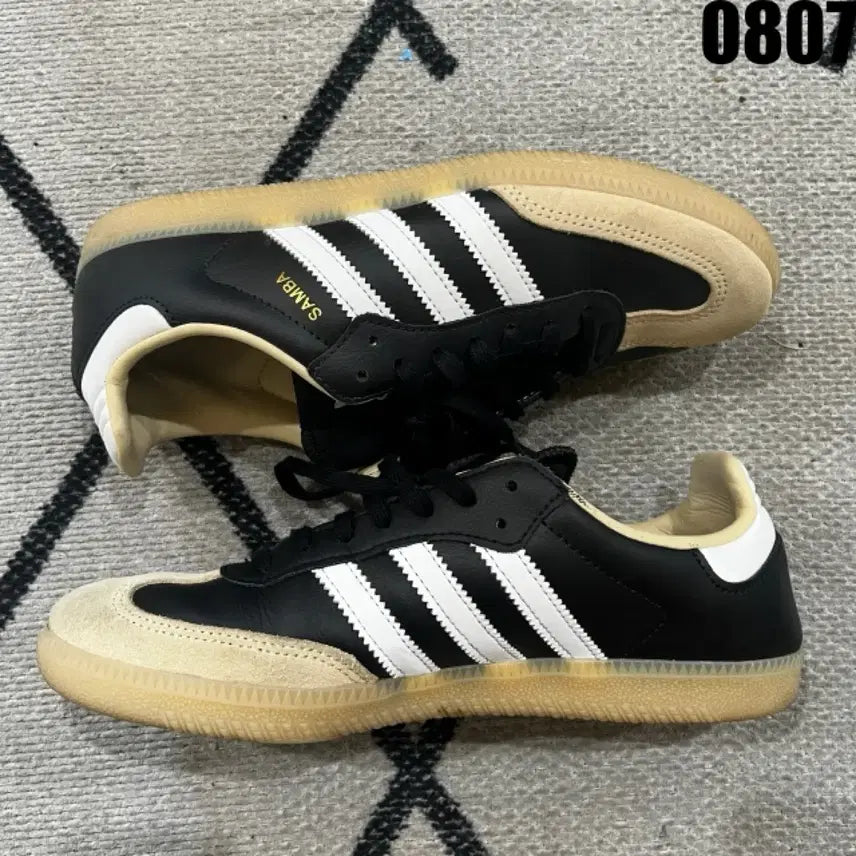 [BUNJANG] Adidas Samba Black White (235mm) / 아디다스 삼바 블랙 화이트 235