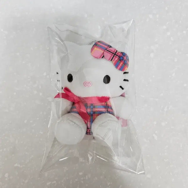 [BUNJANG] Hello Kitty Doll Checkered Dress Keychain / 키티 인형 체크 원피스 키링