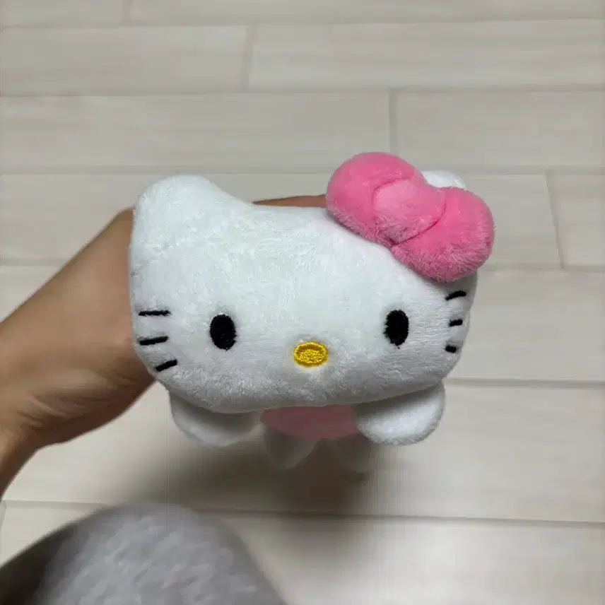[BUNJANG] Classic Hello Kitty Pencil Case / 고전 헬로키티 인형 필통