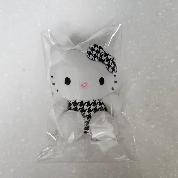 [BUNJANG] Hello Kitty Black Check Ribbon Charm / 헬로키티 인형 블랙체크 리본 키링 새상품 정품