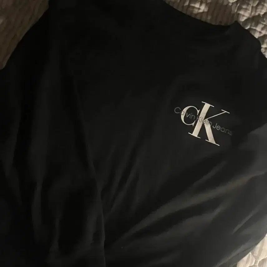 [BUNJANG] Calvin Klein Jeans Long Sleeve T-Shirt / 캘빈클라인진스 롱슬리브