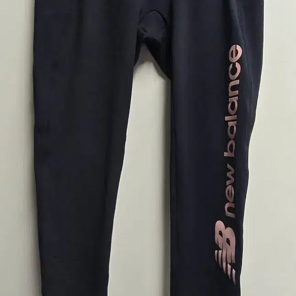 [BUNJANG] New Balance Women's Black Leggings (Size S) / 새상품)뉴발란스  블랙 레깅스 S