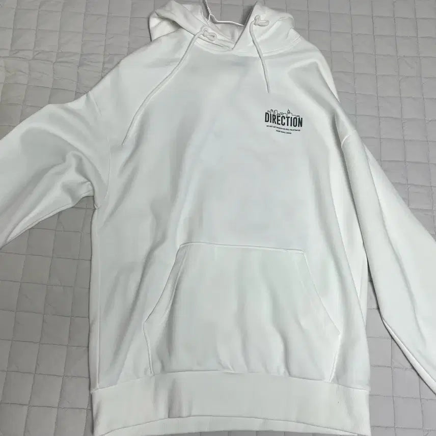 [BUNJANG] White Hooded Sweatshirt with Simple Lettering / 후드티