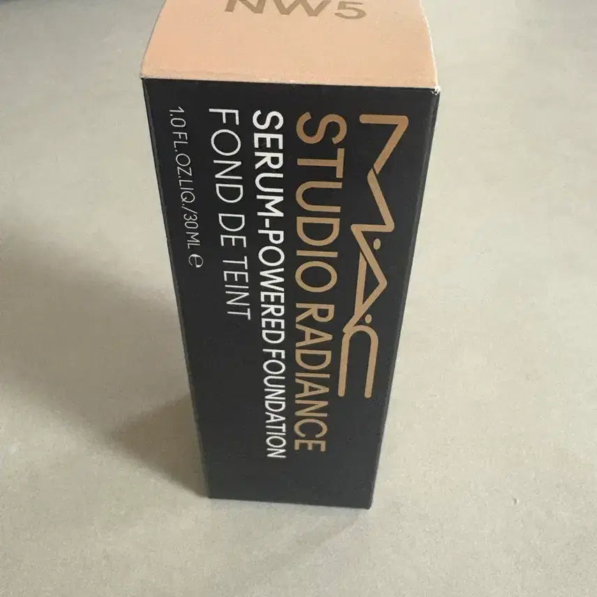 [BUNJANG] MAC Studio Radiance Serum Foundation NW5 / 맥 스튜디오 래디언스 세럼 파운데이션  NW5