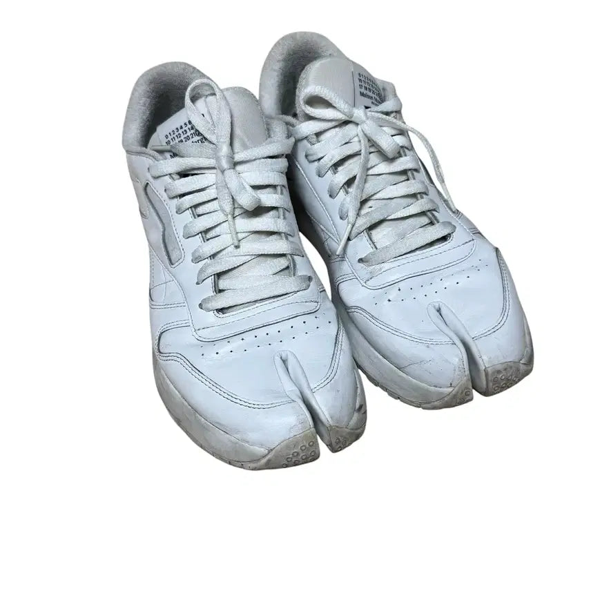 [BUNJANG] Maison Margiela x Reebok Classic Leather Tabi White Size 11 / 마르지엘라 x 리복 클래식 레더 타비 화이트 11사이즈