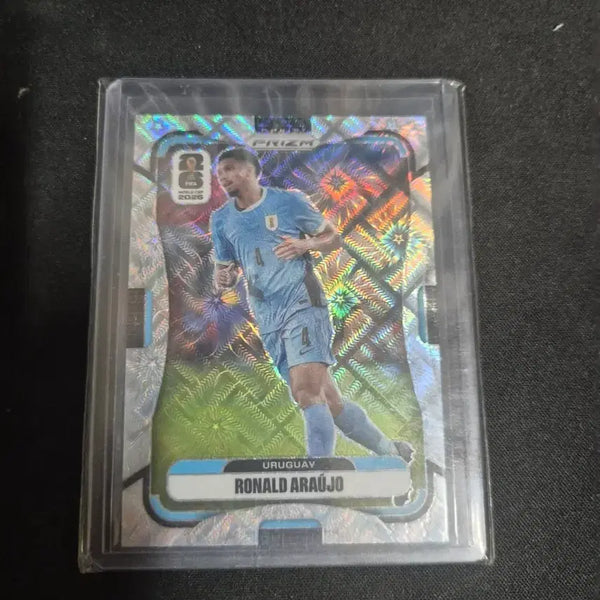 [BUNJANG] Panini 2026 World Cup Ronald Araújo Uruguay Celestial Lattice Prism Soccer Card / [축구 카드] 우루과이 로날드 아라우호 프리즘