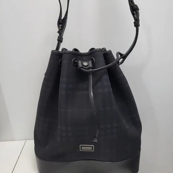 [BUNJANG] Burberry Classic Drawstring Bag / 버버리클래식복조리백(무료배송)