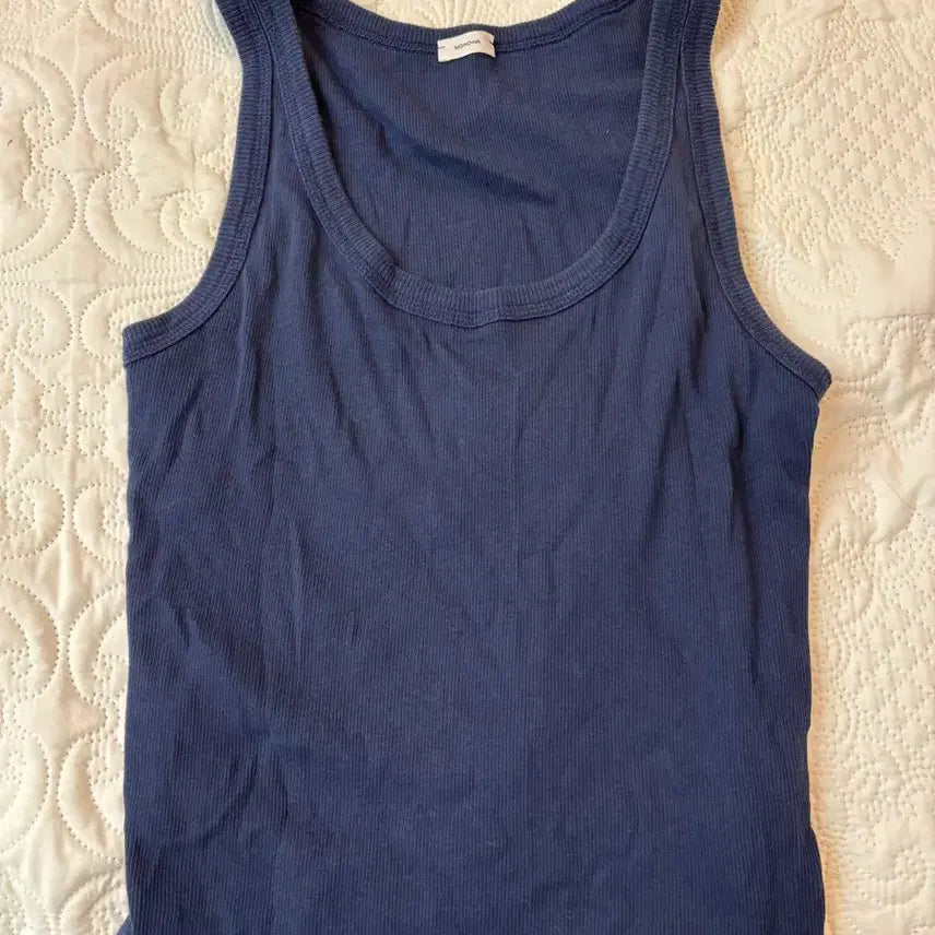 [BUNJANG] Monoha Sleeveless Top / 모노하 나시