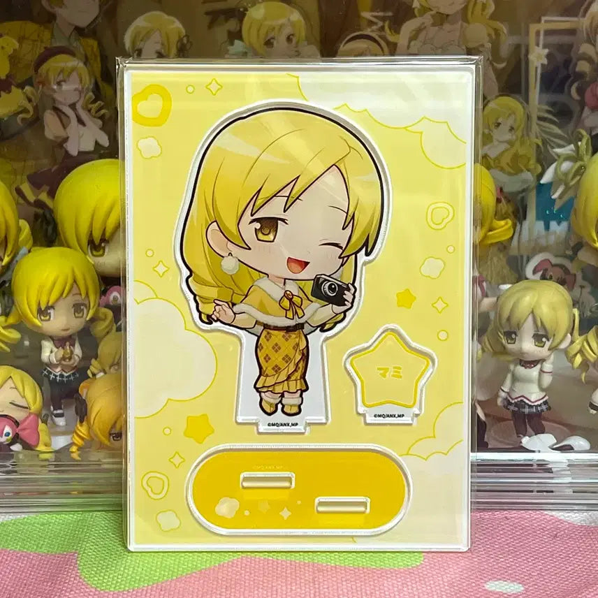 [BUNJANG] Puella Magi Madoka Magica Tomoe Mami Nagoya Travel SD Acrylic Stand Diorama / 마마마 마법소녀 마도카 마기카 토모에 마미 나고야 여행 sd 아크릴 스탠드 디오라마