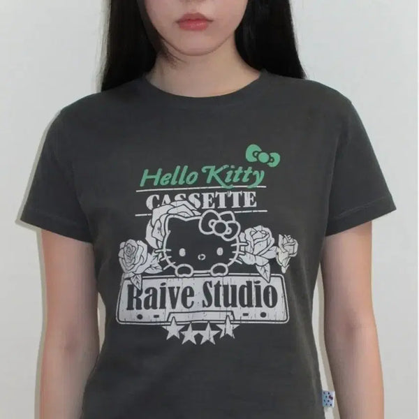 [BUNJANG] Hello Kitty Rave Collaboration Rose Short Sleeve T-Shirt / 헬로키티 레이브 콜라보 로즈  반팔 티셔츠 새상품