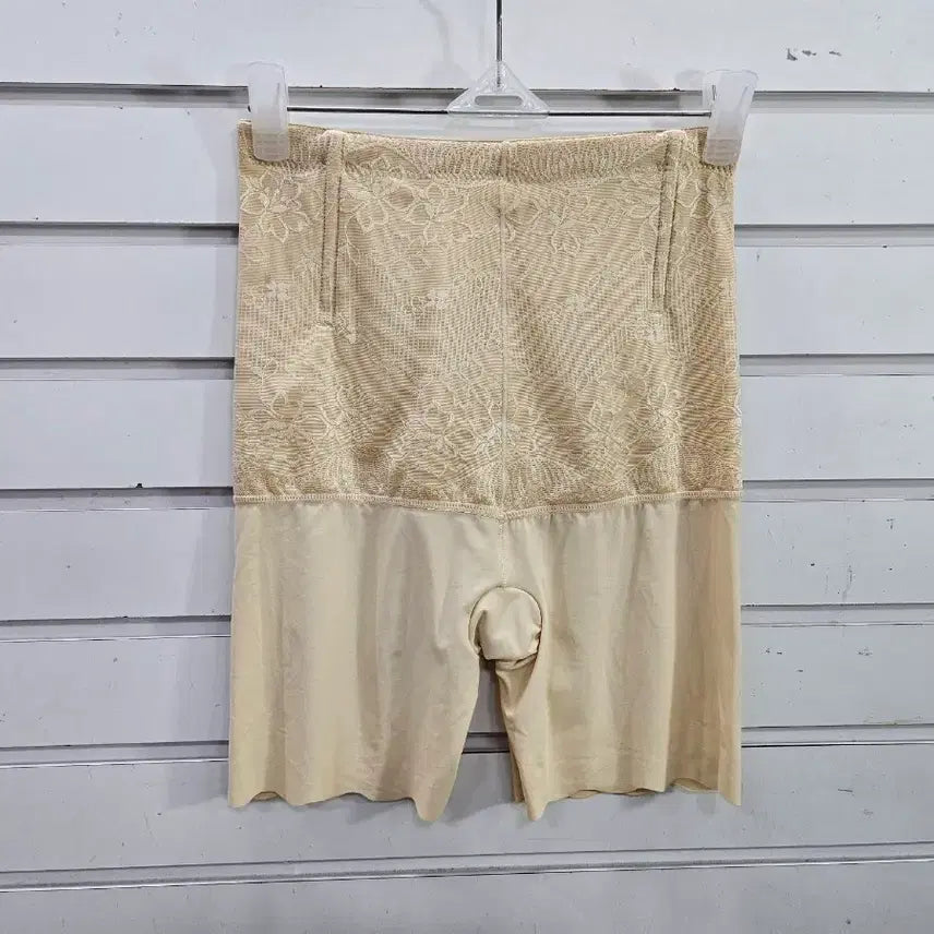[BUNJANG] Treasure Angel Underwear Seamless Hem Girdle Beige / 연베이지  밑단 프리컷  거들 /보물찾기천사
