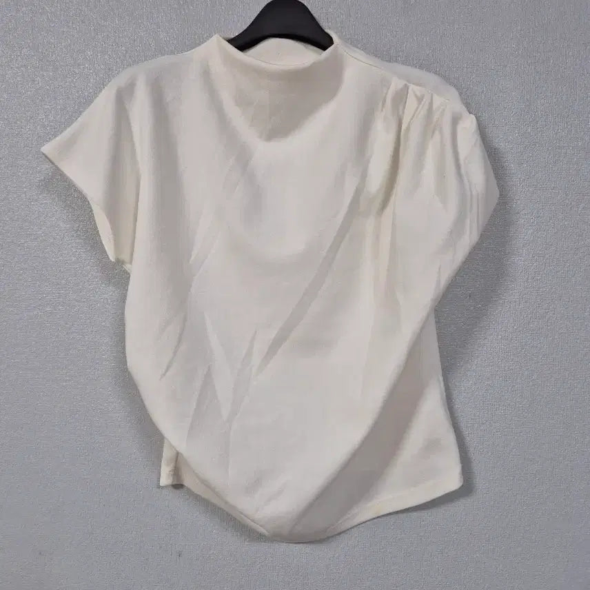 [BUNJANG] Semi-Turtleneck Cropped Shirred T-Shirt (55-66) / 반폴라 크롭 셔링 티 55~66