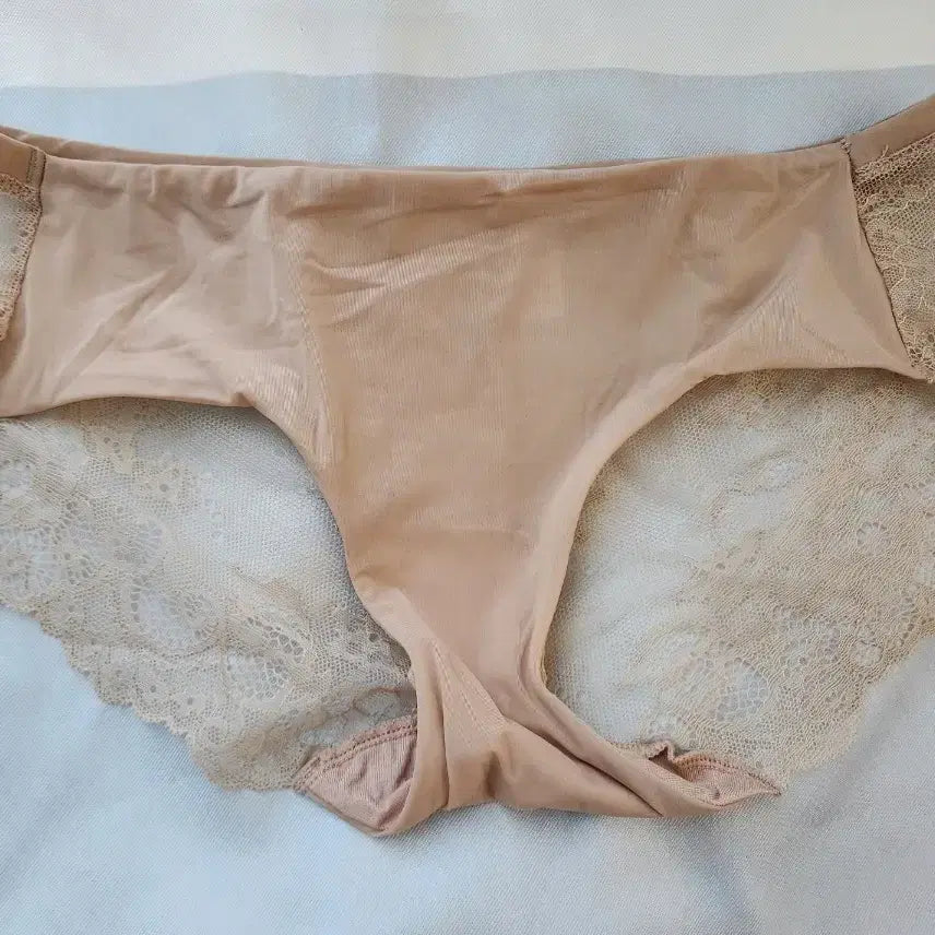 [BUNJANG] Women's Beige Panties (Used) / 베이지 여성 팬티(중고)
