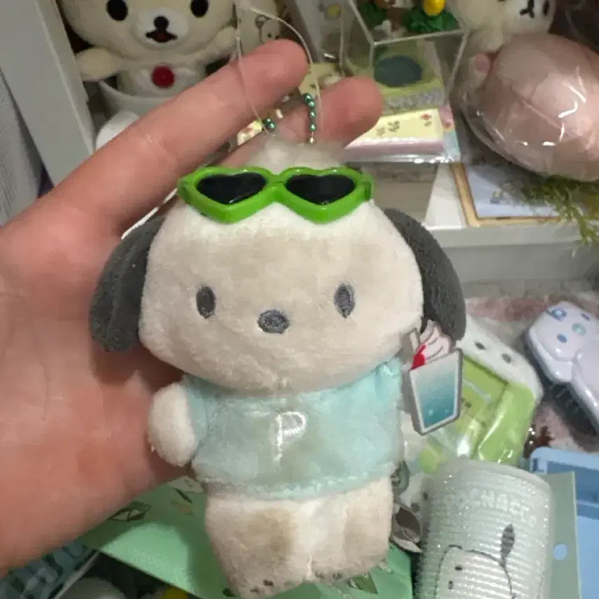 [BUNJANG] Sanrio Pochacco Sunglasses Plush Keychain / 산리오 포차코 선글라스 인형 키링