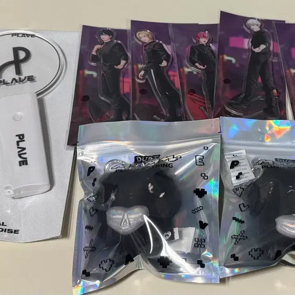[BUNJANG] PLAVE Adola Fandom Lightstick, Dash Acrylic Stand, Tanmeum Mim&Memo Dolls Bundle Set / 플레이브 아돌라 팬라이트, 대쉬 아스, 탄믐 미므&므모