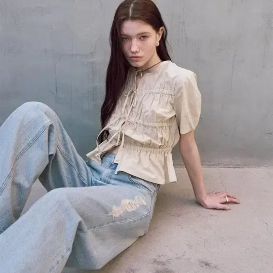 [BUNJANG] RAIVE Ribbon Shirring Blouse Beige / 레이브 RAIVE Ribbon Shirring Blouse 리본 셔링 블라우스