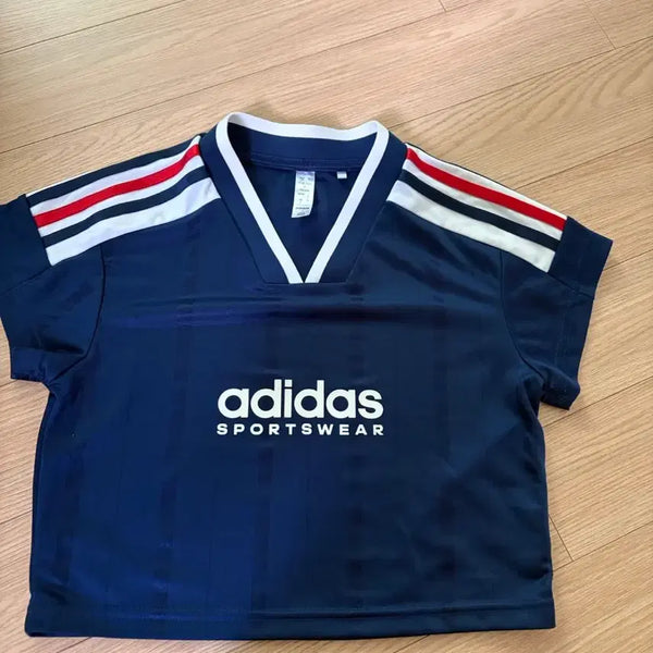 [BUNJANG] Adidas Cropped Short Sleeve T-Shirt / 아디다스크롭반팔