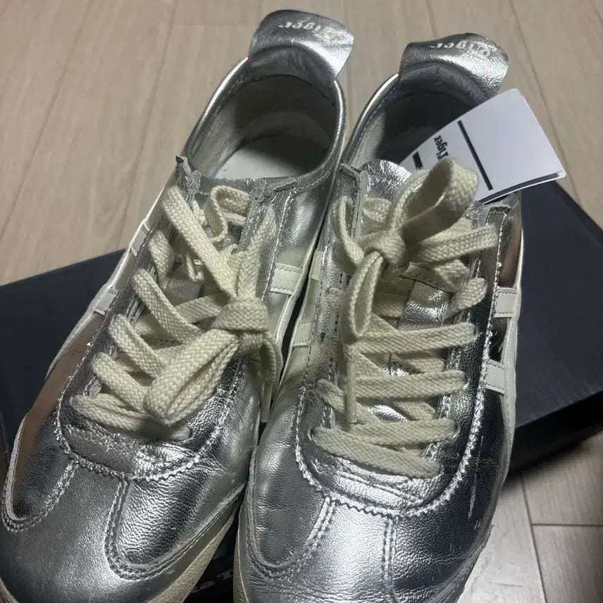 [BUNJANG] Onitsuka Tiger Silver Low-Top Shoes / 오니츠카타이거(실버)
