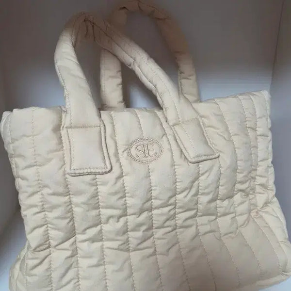 [BUNJANG] SIE Quilted Tote Bag Ivory / 시엔느 SIE 퀼팅 토트백 아이보리