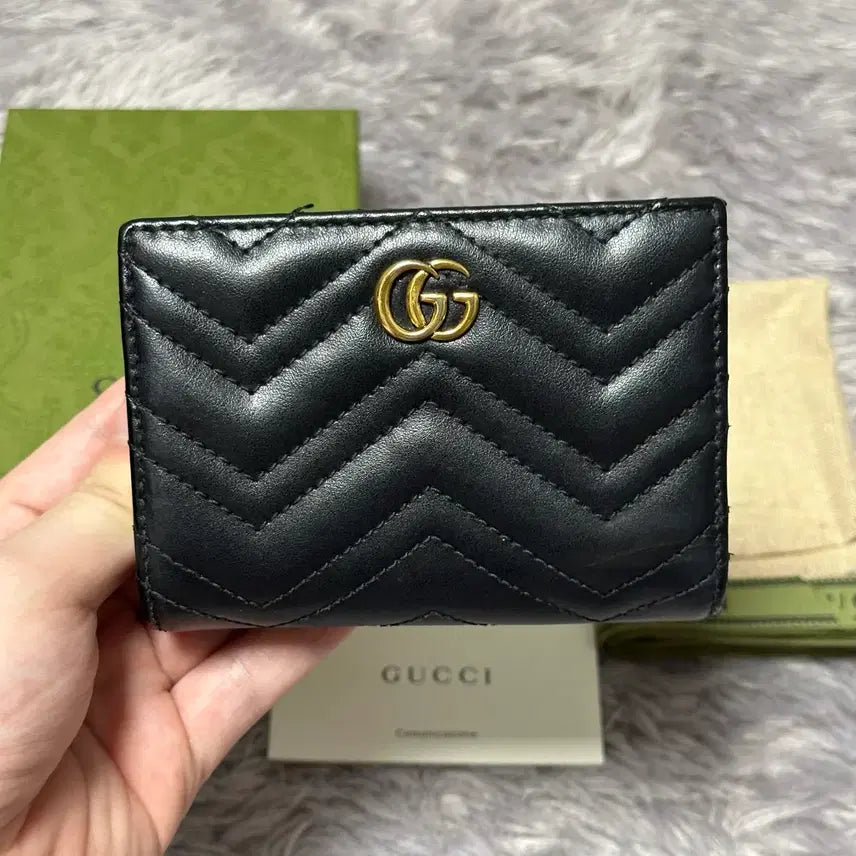 [BUNJANG] Gucci GG Marmont Matelassé Wallet Black / [풀구성] 구찌 GG 마몬트 마틀라세 반지갑 블랙