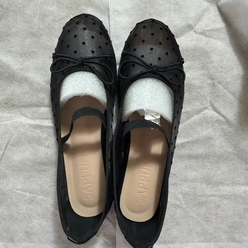 [BUNJANG] SAPPUN Dot Ribbon Flats Black / 사뿐 도트 리본 플랫슈즈 블랙