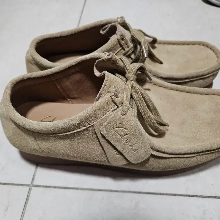 [BUNJANG] Clarks Wallabee Boots Evo Beige / (255) 클락스 왈라비 부츠 evo 베이지