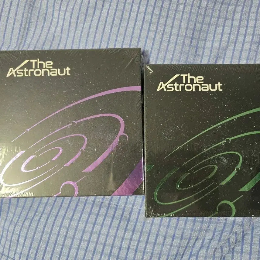 [BUNJANG] BTS Jin 'The Astronaut' Purple/Green Version Album / 진 (Jin) The Astronaut 퍼플/그린 버전 앨범