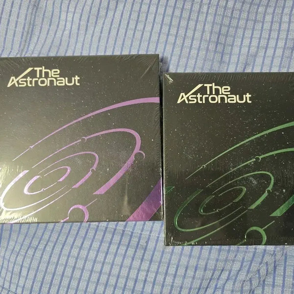 [BUNJANG] BTS Jin 'The Astronaut' Purple/Green Version Album / 진 (Jin) The Astronaut 퍼플/그린 버전 앨범