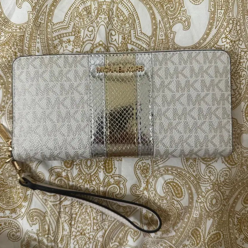 [BUNJANG] Michael Kors Women's Long Wallet White Silver / 마이클 코어스 여성 장지갑 화이트 실버 328달러 상품