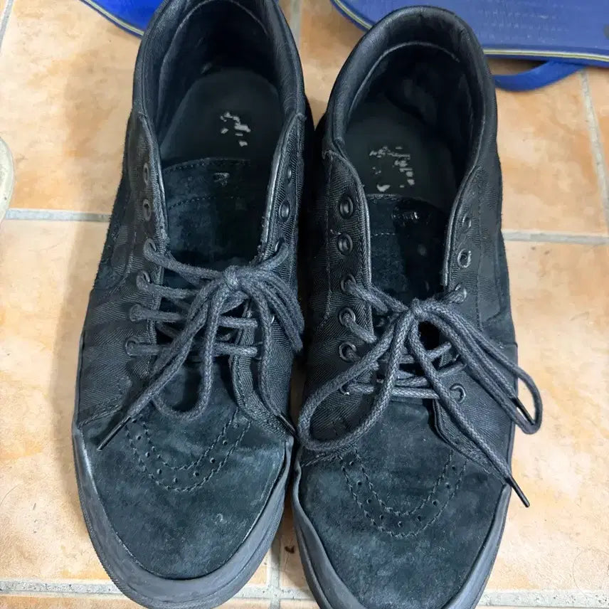 [BUNJANG] Vans Mid Sneakers - Black Suede - Size 295 / 반스 미드 295