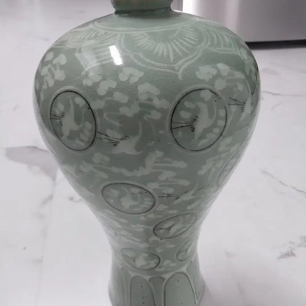 [BUNJANG] Korean Celadon Vase with Crane and Cloud Motif / 청자