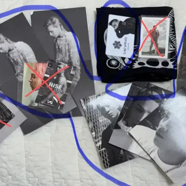 [BUNJANG] TAEYANG Poster, Postcard, Membership Card Bundle Set / 태양 포스터, 엽서, 멤버십 카드 등 굿즈