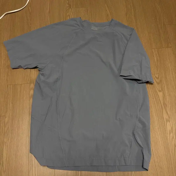 [BUNJANG] Musinsa Standard City Leisure T-Shirt, Size M / 무신사스탠다드 시티레저 반팔m
