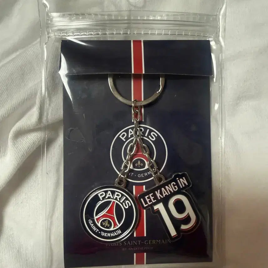 [BUNJANG] Paris Saint-Germain Lee Kang-in #19 Keychain / 파리 생제르맹 이강인 19번 키링