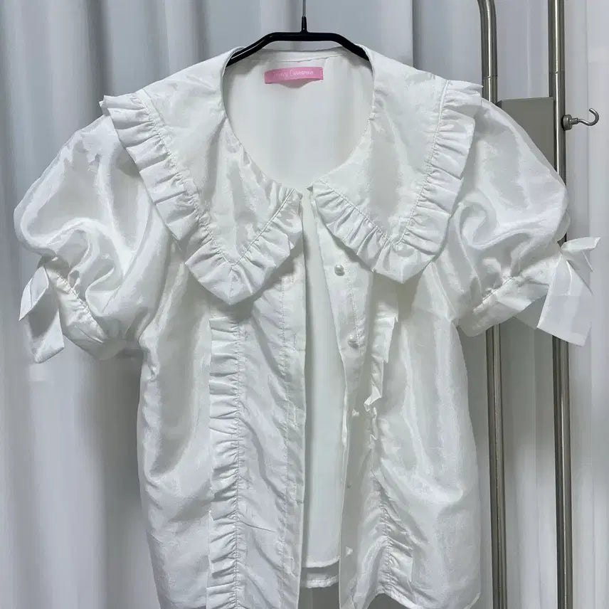 [BUNJANG] Honey Cinnamon Ribbon Sleeve Blouse / 허니시나몬 honey cinnamon 블라우스 양산형 지뢰계 스나계