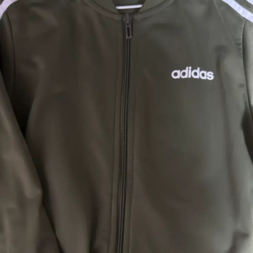 [BUNJANG] Adidas Track Jacket Khaki Olive M / 아디다스 져지 카키 올리브 져지 M