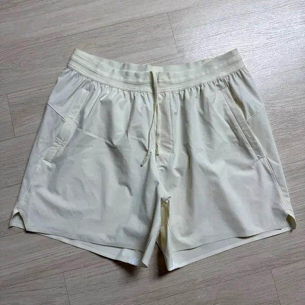 [BUNJANG] Lululemon Weightlifting 5-Inch Shorts / 룰루레몬쇼츠 룰루레몬반바지 룰루레몬웨이트리프팅