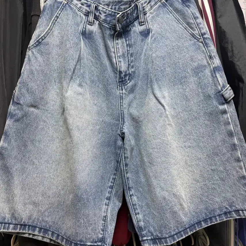 [BUNJANG] Dimitri Black Denim Bermuda Shorts / 디미트리 블랙 데님버뮤다